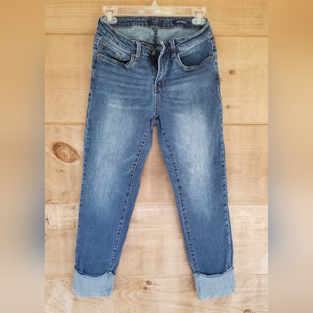 Kaari Blue skinny jean with cuff size 6
